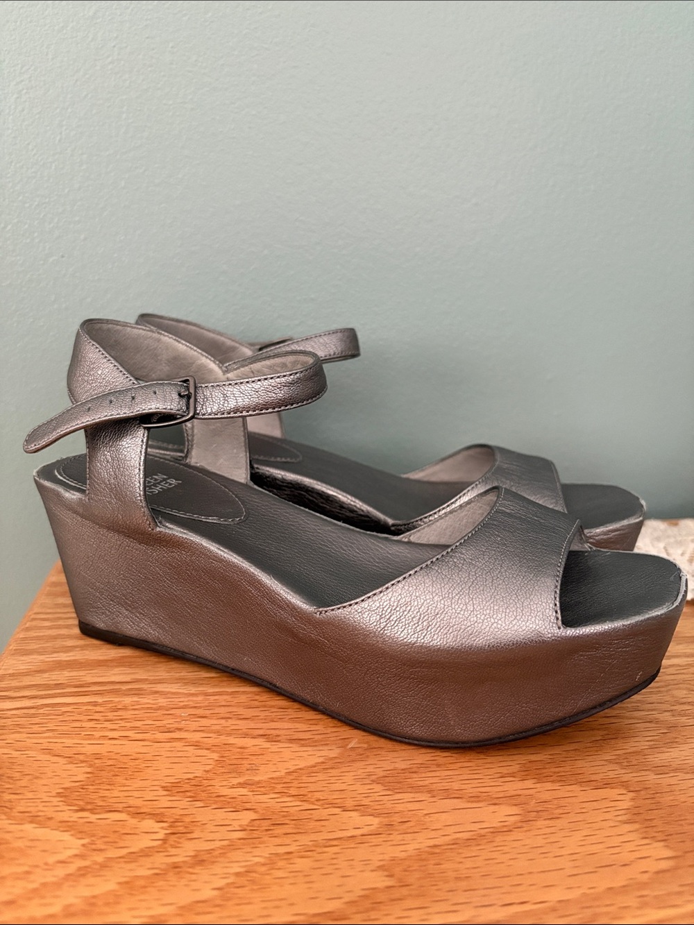 Eileen Fisher Metallic Silver Wedge Sandals with Ankle Strap Size 7 Leather